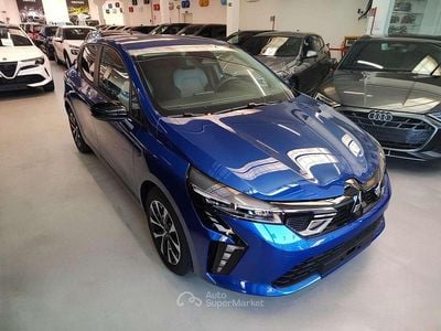 Nuova Mitsubishi Colt Invite 67 CV (49 kW) 2025 Royal blue Berlina