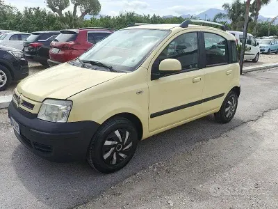 Usata Fiat Panda 54 CV (39 kW) 2004 Giallo Utilitaria