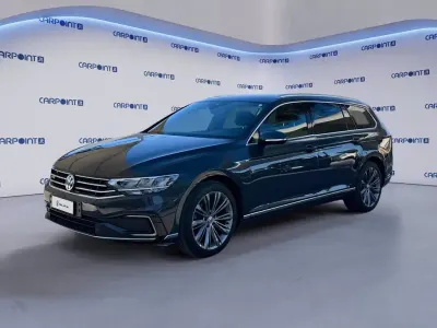 Usata VW Passat GTE 218 CV (160 kW) 2020 Grigio Station wagon