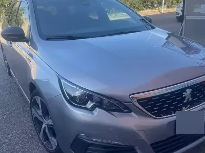 Usata Peugeot 308 GT-line 120 CV (88 kW) 2018 Grigio Station wagon