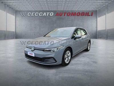 Usata VW Golf VIII Life 116 CV (85 kW) 2024 Argento Berlina