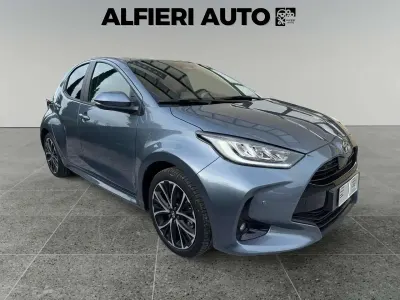 Nuova Toyota Yaris Hybrid 116 CV (85 kW) 2026 Grigio Berlina