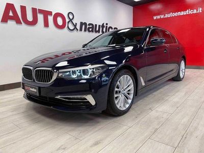 Usata BMW 530 Luxury Line 249 CV (183 kW) 2018 Blu Berlina
