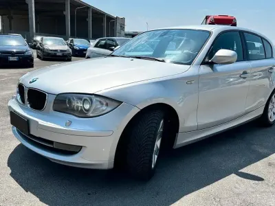 Usata BMW 118 Efficient Dynamics 143 CV (105 kW) 2011 Grigio Utilitaria