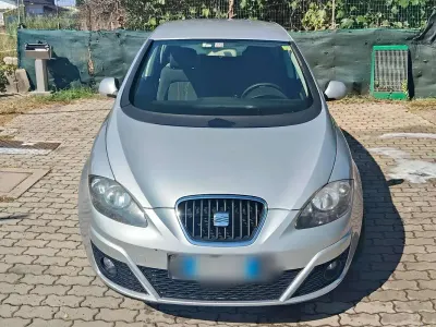Usata Seat Altea Style 105 CV (77 kW) 2013 Argento Monovolume