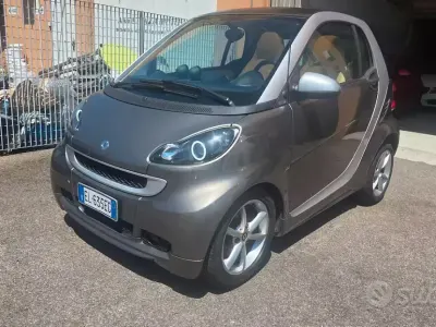 Usata Smart ForTwo Coupé 71 CV (52 kW) 2012 Grigio Coupé