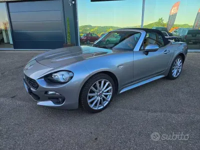 Usata Fiat 124 Spider Lusso 140 CV (102 kW) 2017 Grigio Cabrio