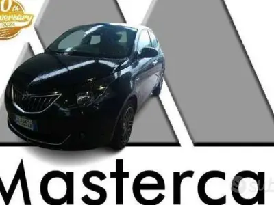 Begagnad Lancia Ypsilon Gold 69 HK (50 kW) 2022 Svart Halvkombi