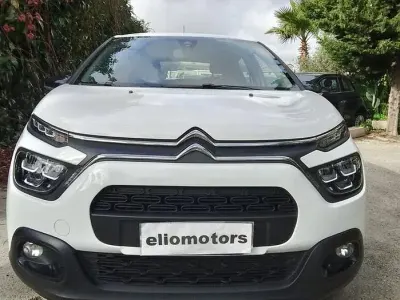 Usata Citroën C3 Feel 102 CV (75 kW) 2022 Bianco Utilitaria