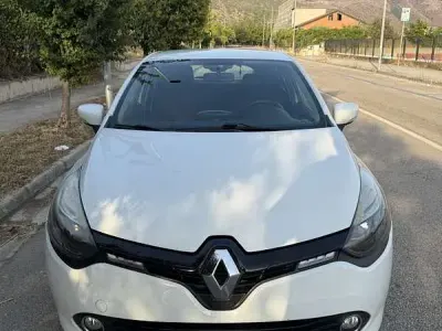 Usata Renault Clio IV 73 CV (53 kW) 2015 Berlina