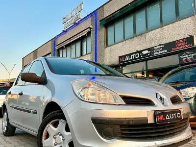 Brugt Renault Clio II LE 75 HK (55 kW) 2008 Sort Sedan