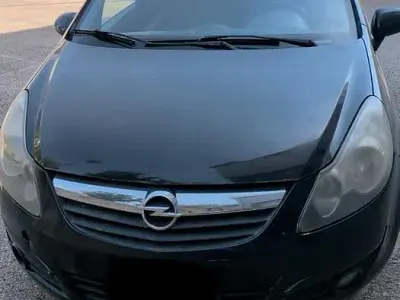 Usata Opel Corsa 75 CV (55 kW) 2010 Utilitaria