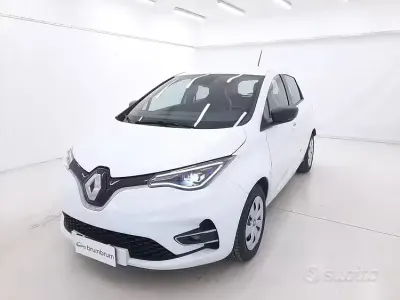 Usata Renault Zoe Zen 50 kW (69 CV) 2022 Bianco Utilitaria