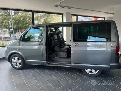 Usata VW T5 Highline 179 CV (131 kW) 2010 Grigio Furgone