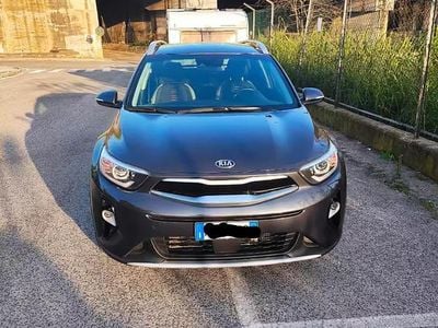 Usata Kia Stonic 110 CV (80 kW) 2017 Grigio SUV