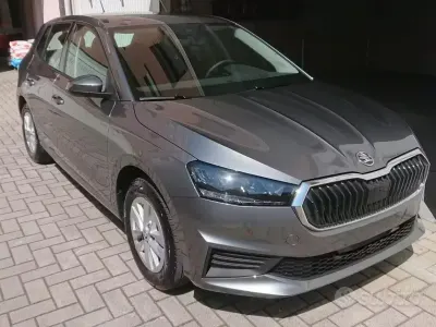 Usata Skoda Fabia 80 CV (58 kW) 2023 Grigio Utilitaria