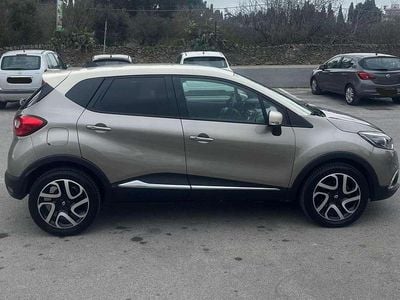 Usata Renault Captur 90 CV (66 kW) 2015 Oro SUV