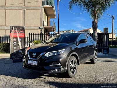 Usata Nissan Qashqai N-Connecta 131 CV (96 kW) 2018 Nero SUV