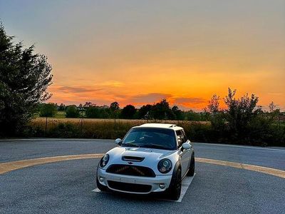 Usata Mini Cooper S 230 CV (169 kW) 2010 Grigio Utilitaria