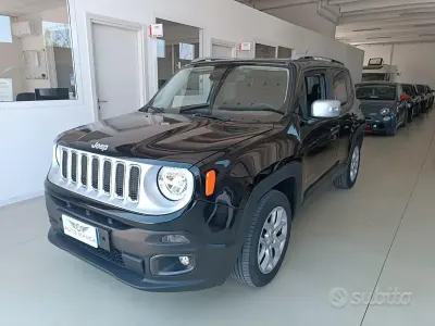 Usata Jeep Renegade Limited 140 CV (102 kW) 2015 Nero SUV