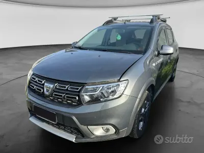 Usata Dacia Sandero Comfort 75 CV (55 kW) 2018 Grigio Berlina