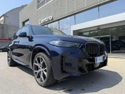 Usata BMW X5 M Sport 286 CV (210 kW) 2023 Blu/azzurro SUV