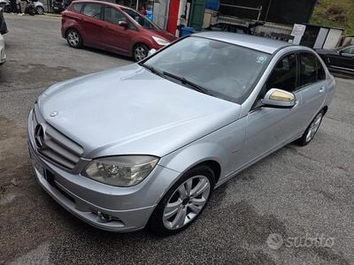 Usata Mercedes C220 135 CV (99 kW) 2009 Argento Berlina