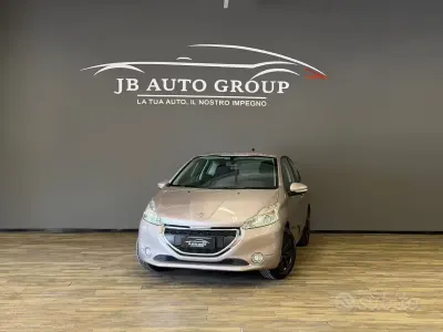 Usata Peugeot 208 Allure 82 CV (60 kW) 2012 Marrone Utilitaria