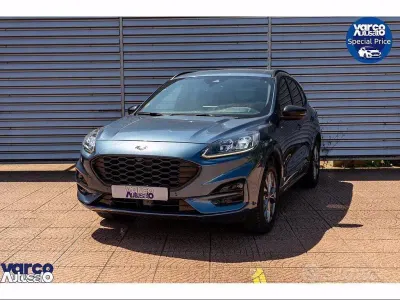 Usata Ford Kuga ST-Line X 225 CV (165 kW) 2023 Blue metallic (metalliclackierung) SUV