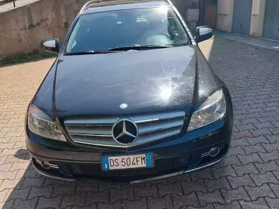 Usata Mercedes C220 Elegance 170 CV (125 kW) 2009 Nero Station wagon