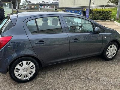 Usata Opel Corsa 80 CV (58 kW) 2009 Utilitaria