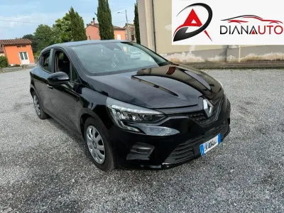 Usata Renault Clio V Intens 91 CV (66 kW) 2021 Nero Berlina