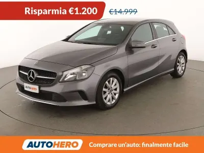 Usado Mercedes A160 Business 102 CV (75 kW) 2018 Gris Berlina
