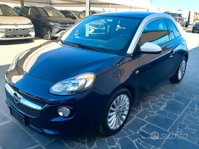 Usata Opel Adam Glam 87 CV (63 kW) 2015 Blu Utilitaria