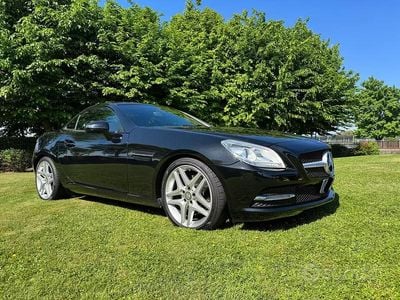 Begagnad Mercedes SLK250 204 HK (150 kW) 2013 Svart Cab