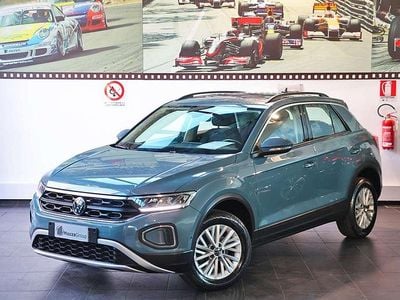Usata VW T-Roc Life 150 CV (110 kW) 2023 Blu/azzurro SUV