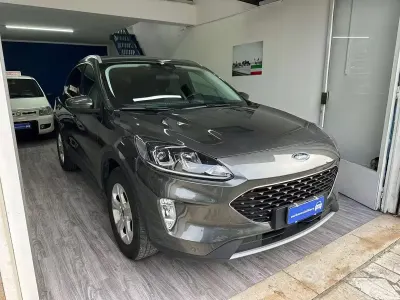 Usata Ford Kuga 120 CV (88 kW) 2021 Grigio SUV