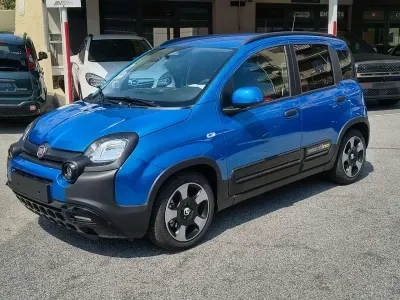 Nuova Fiat Panda Cross Cross 69 CV (50 kW) 2026 Azzurro pastello Utilitaria