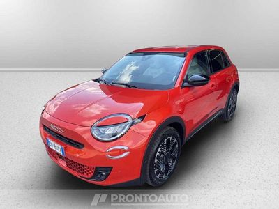 Käytetty Fiat 600 La Prima 61 kW (84 HP) 2023 Oranssi Katumaasturi