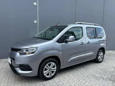Usata Toyota Proace City City 110 CV (80 kW) 2021 Argento Monovolume