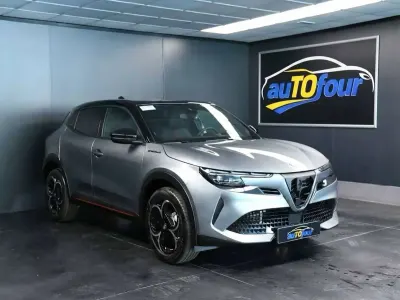 Nuova Alfa Romeo GT Junior Edizione Speciale 136 CV (100 kW) 2026 Grigio SUV