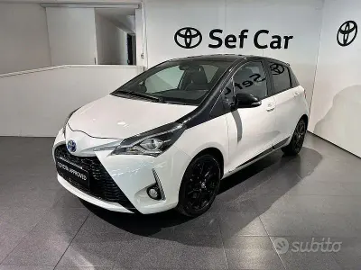Usata Toyota Yaris Hybrid Trend 100 CV (73 kW) 2018 Bianco Berlina