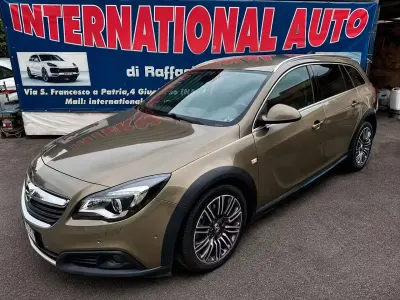 Gebraucht Opel Insignia Country Tourer 169 PS (124 kW) 2015 Grün Kombi
