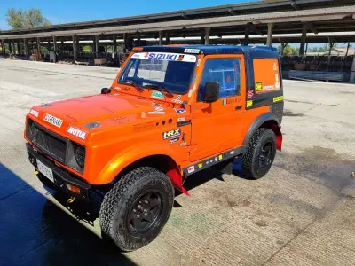 Usata Suzuki Samurai 64 CV (47 kW) 1989 Arancione SUV