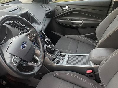 Usata Ford Kuga Business Edition 120 CV (88 kW) 2017 Grigio SUV