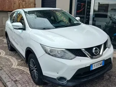 Usata Nissan Qashqai 110 CV (80 kW) 2014 Bianco SUV