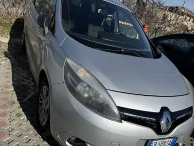 Usata Renault Scenic E-Tech LIMITED 110 CV (80 kW) 2015 Station wagon