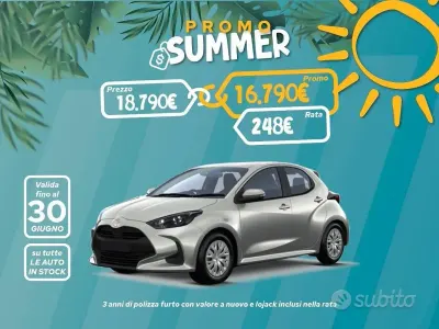 Usata Toyota Yaris Hybrid Lounge 2020 Blu Berlina