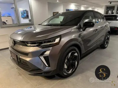 Usata Renault Captur Techno 91 CV (66 kW) 2025 Grigio SUV