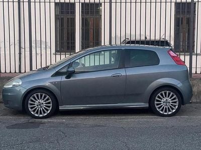 Usata Fiat Grande Punto 131 CV (96 kW) 2007 Utilitaria